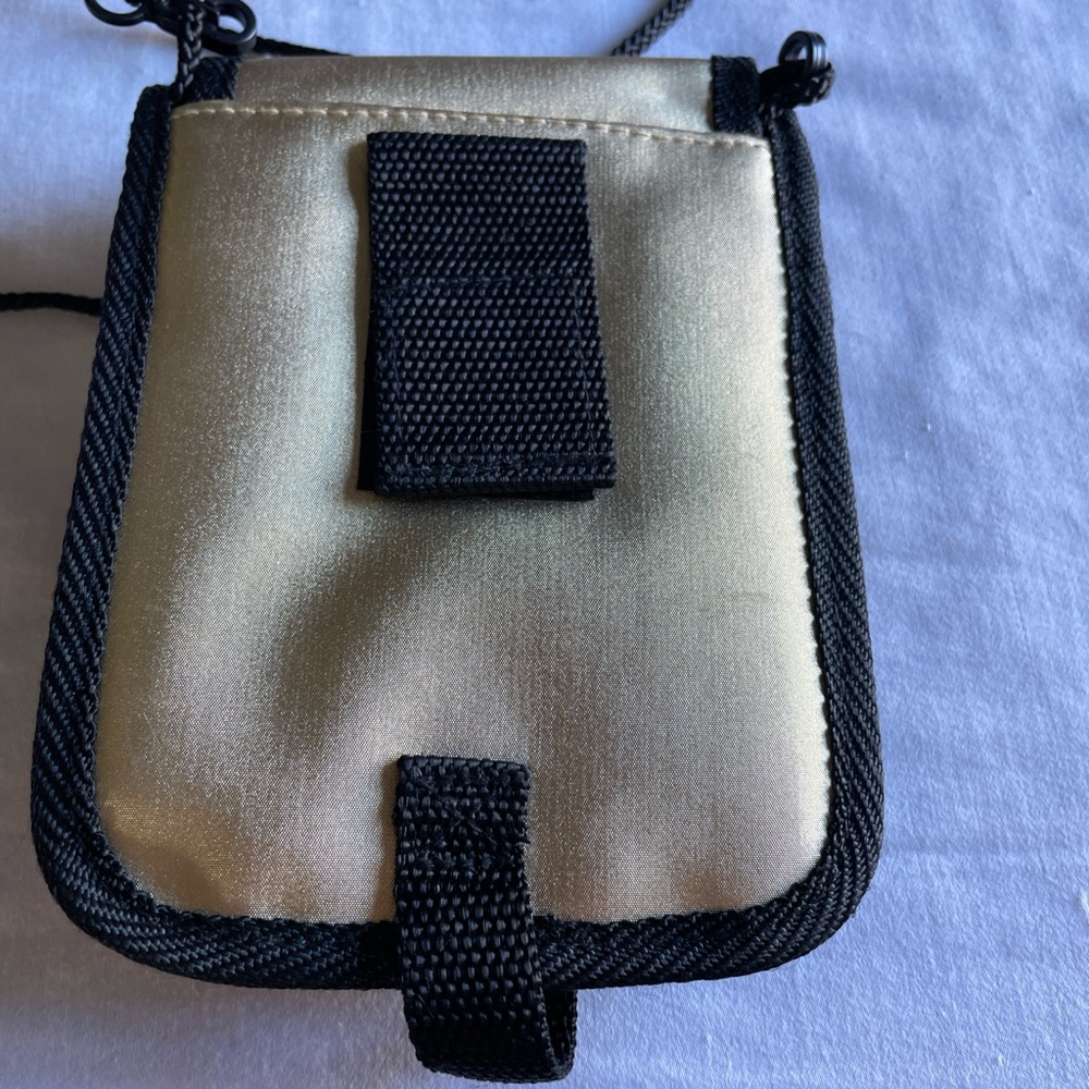 Gold and Black Ho-Oh Pokemon Gameboy Case - Picture 5 of 6